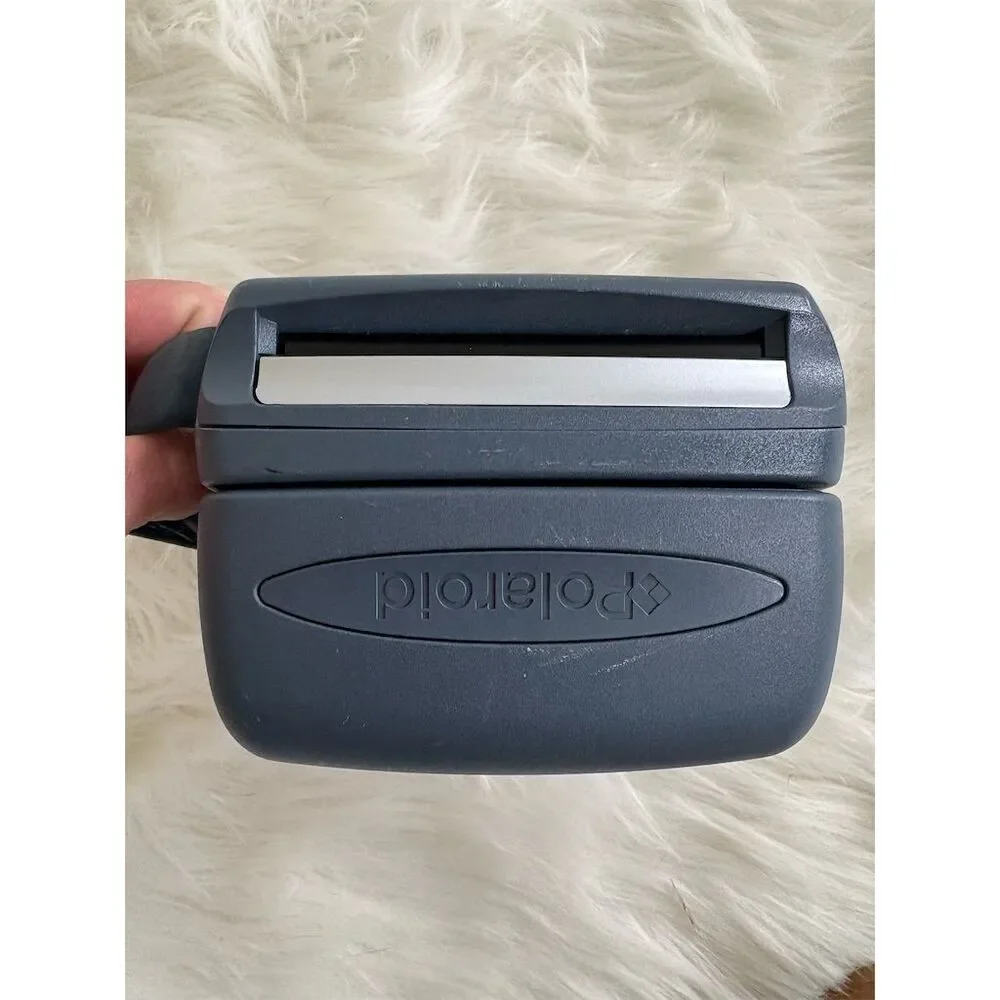 Polaroid Vintage 600 Autofocus Instant‎ Camera Blue with Built-in Flash